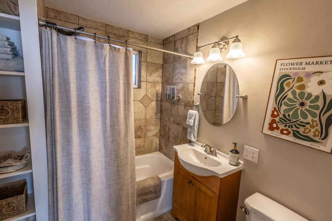 Photo of Bathroom in Canyon County