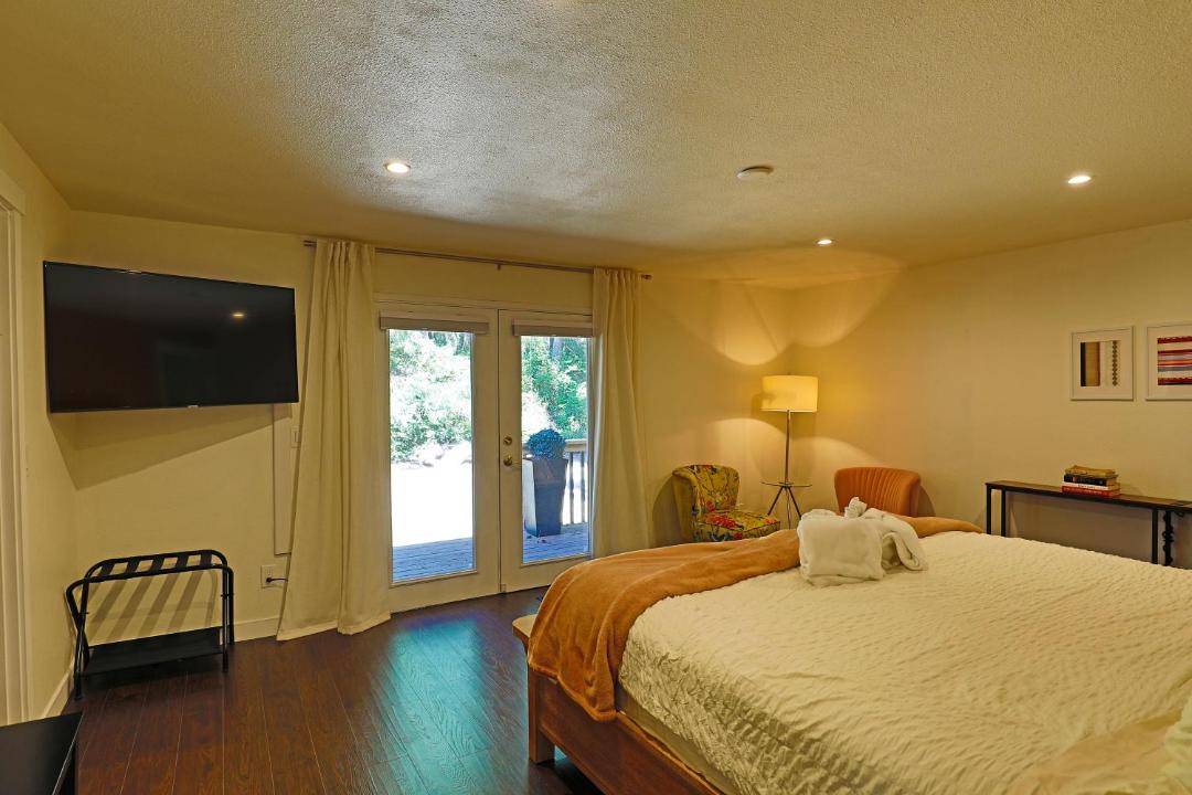 Photo of Bedroom in Anderson Island