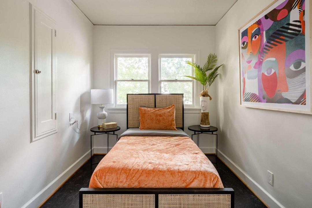 Photo of Bedroom in Hosford-Abernethy