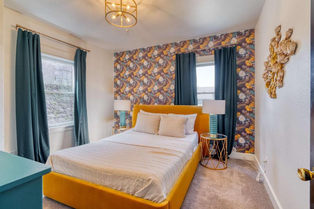 Photo of Bedroom in Hosford-Abernethy