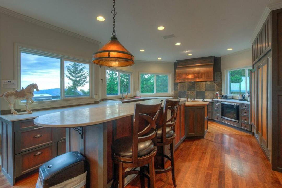 Photo of Kitchen in Eastsound