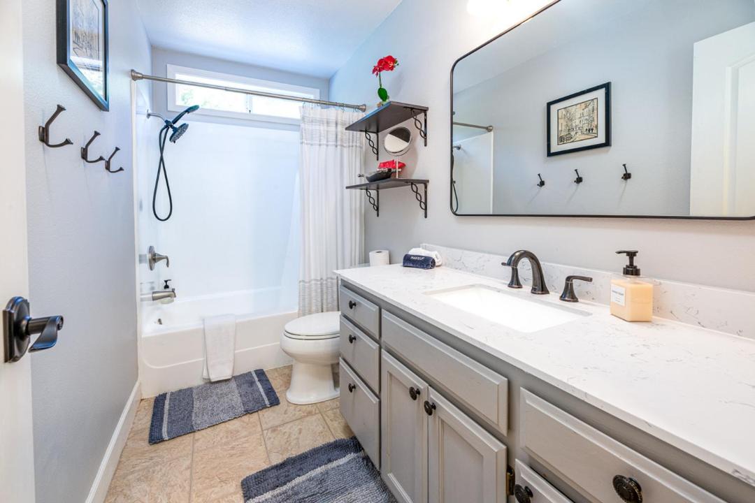 Photo of Bathroom in Corvallis