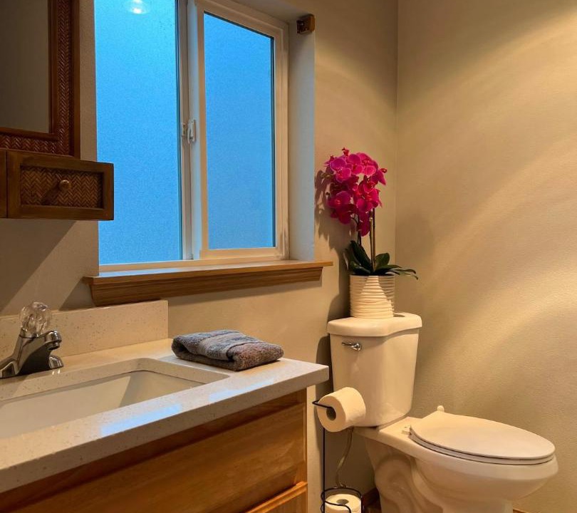 Photo of Bathroom in Eatonville
