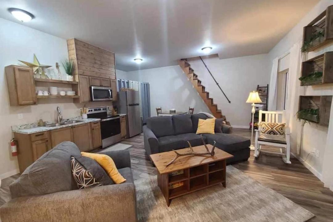 Photo of Livingroom in Eatonville