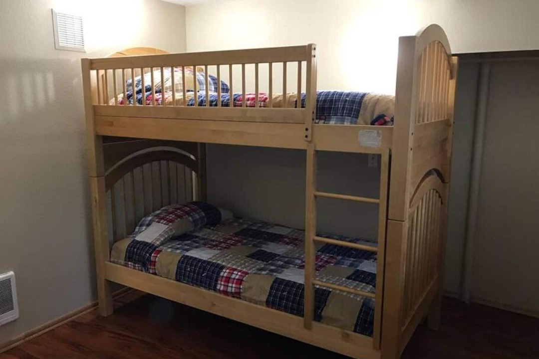 Photo of Bedroom in Eatonville