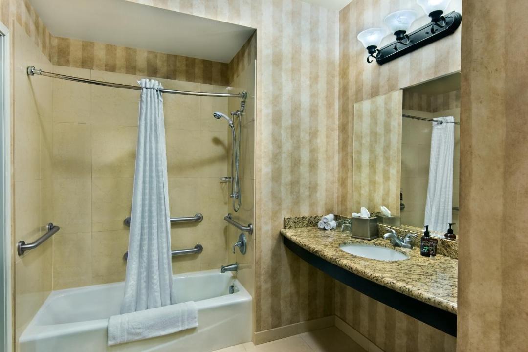 Photo of Bathroom in Southwest Ada County Alliance