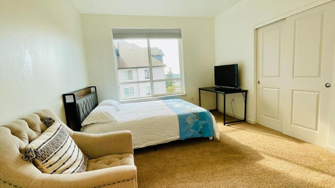 Photo of Bedroom in South Tacoma