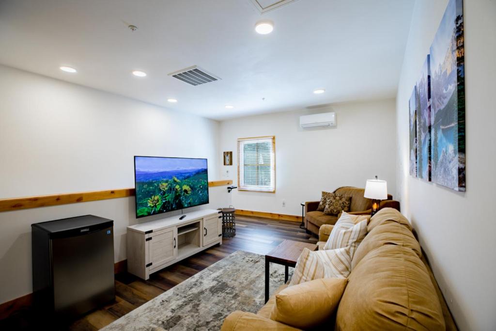 Photo of Livingroom in Downtown Leavenworth