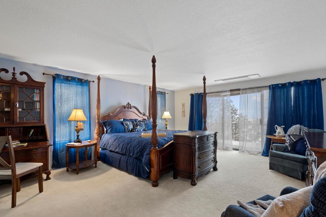 Photo of Bedroom in Oak Harbor