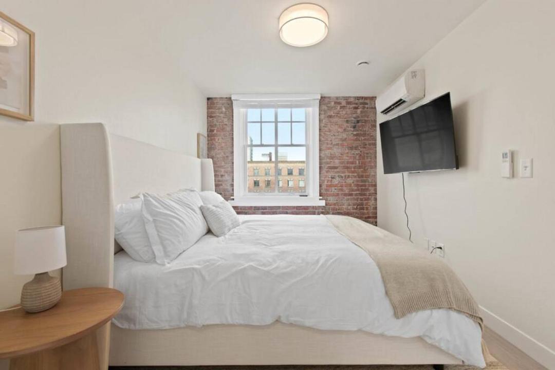 Photo of Bedroom in Riverside