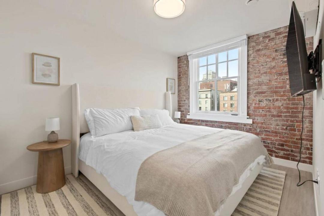 Photo of Bedroom in Riverside