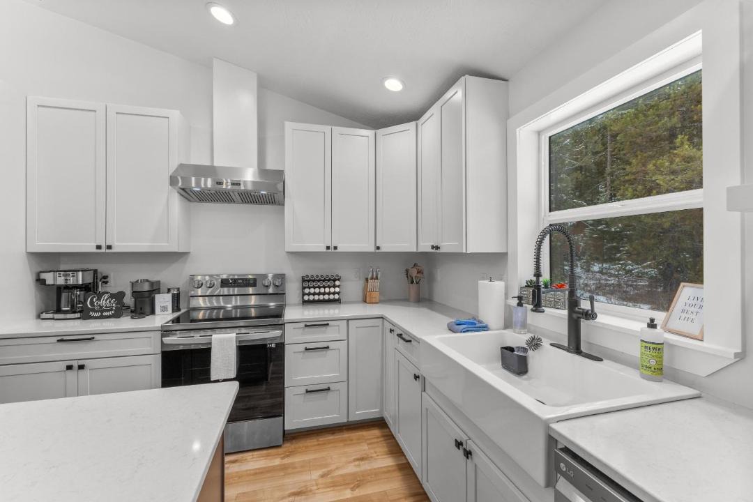 Photo of Kitchen in Wagon Wheel