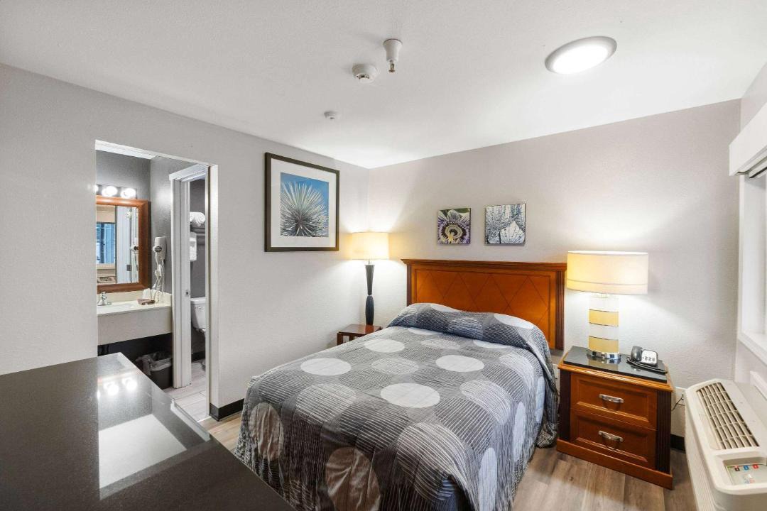 Photo of Bedroom in Puyallup