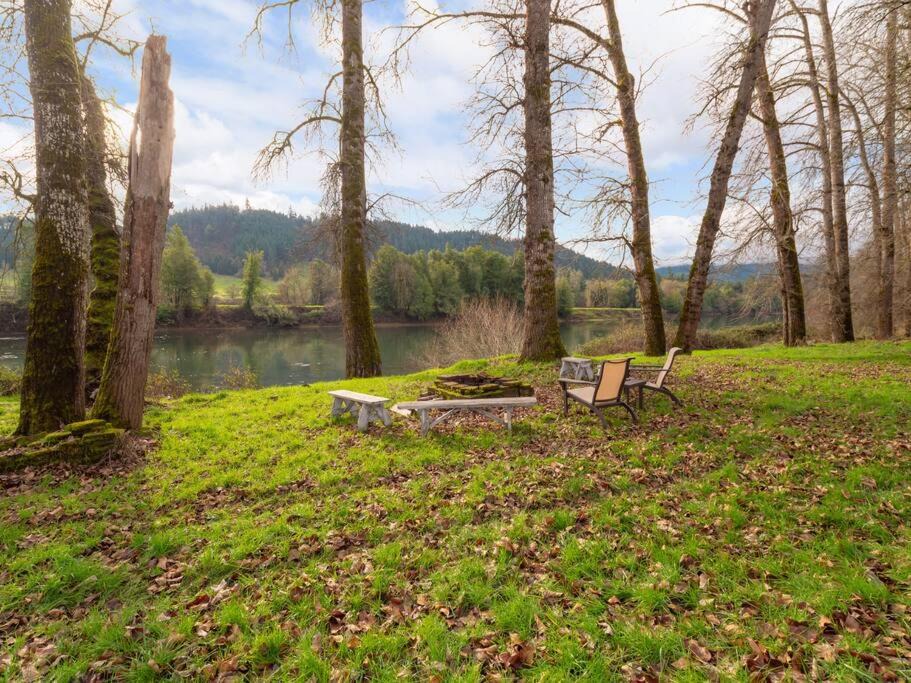 Photo of Others in Roseburg