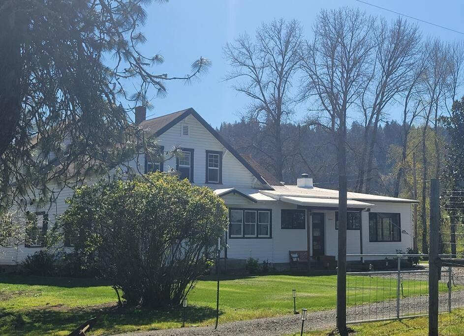 Photo of Others in Roseburg