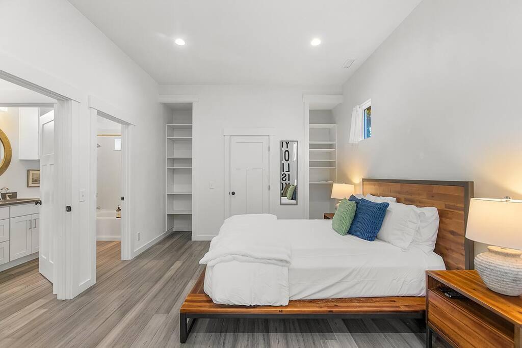 Photo of Bedroom in West End