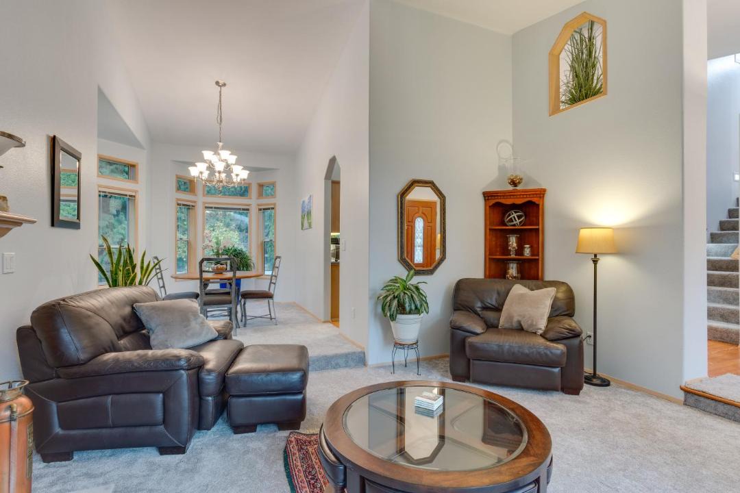 Photo of Livingroom in Bonney Lake