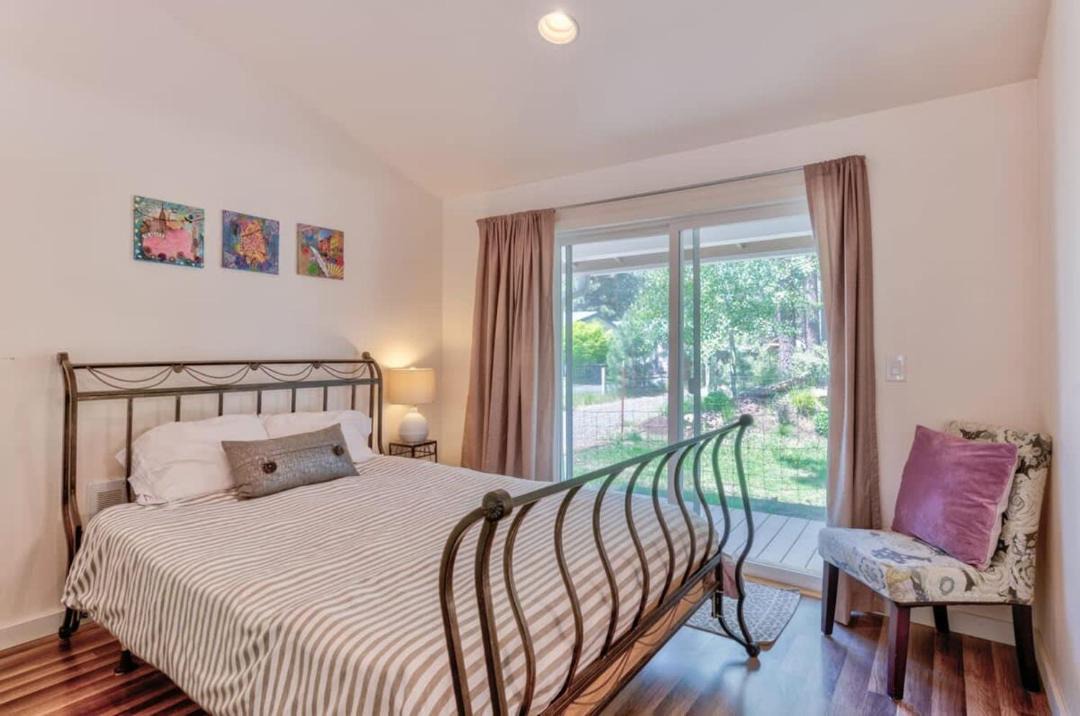Photo of Bedroom in Deschutes River Woods