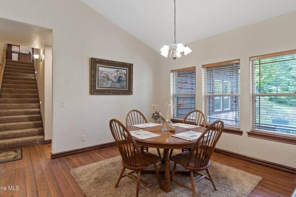 Photo of Livingroom in Priest River