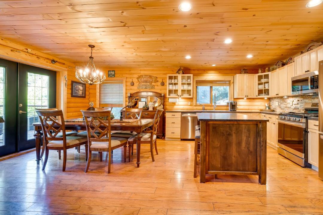 Photo of Others in Packwood