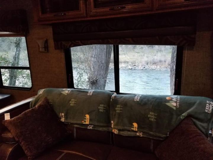 Photo of Livingroom in Grants Pass