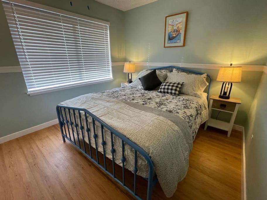 Photo of Bedroom in North Juanita