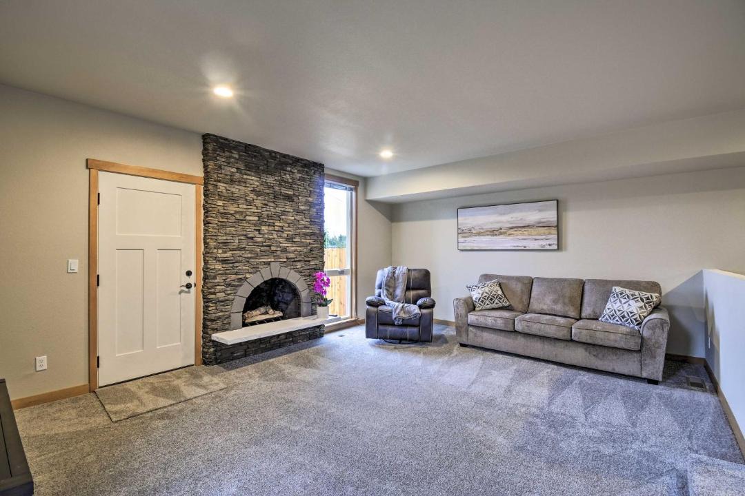 Photo of Livingroom in Edgewood
