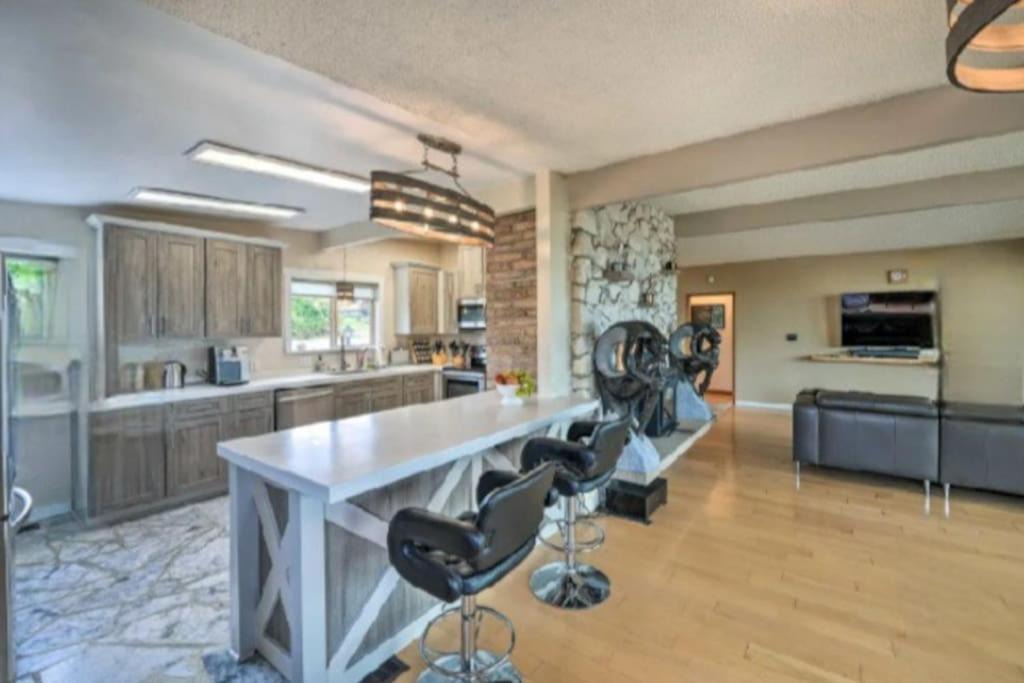 Photo of Livingroom in Coupeville
