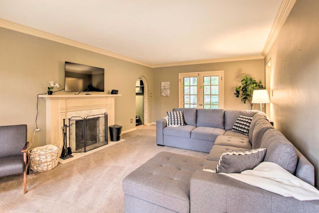 Photo of Livingroom in Logan