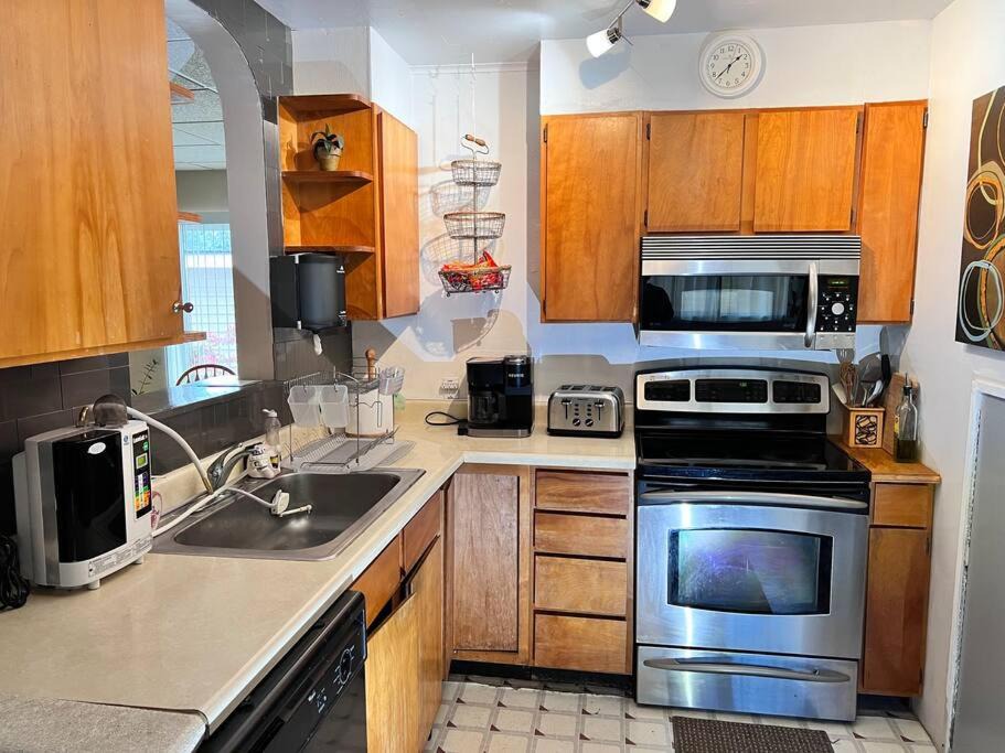 Photo of Kitchen in Shoreline