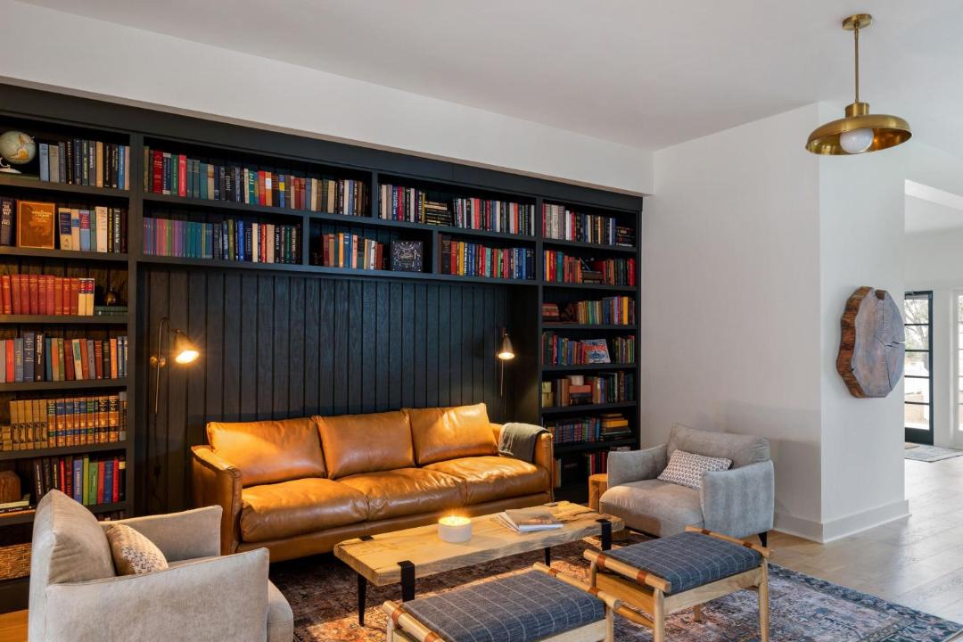 Photo of Livingroom in Jacksonville