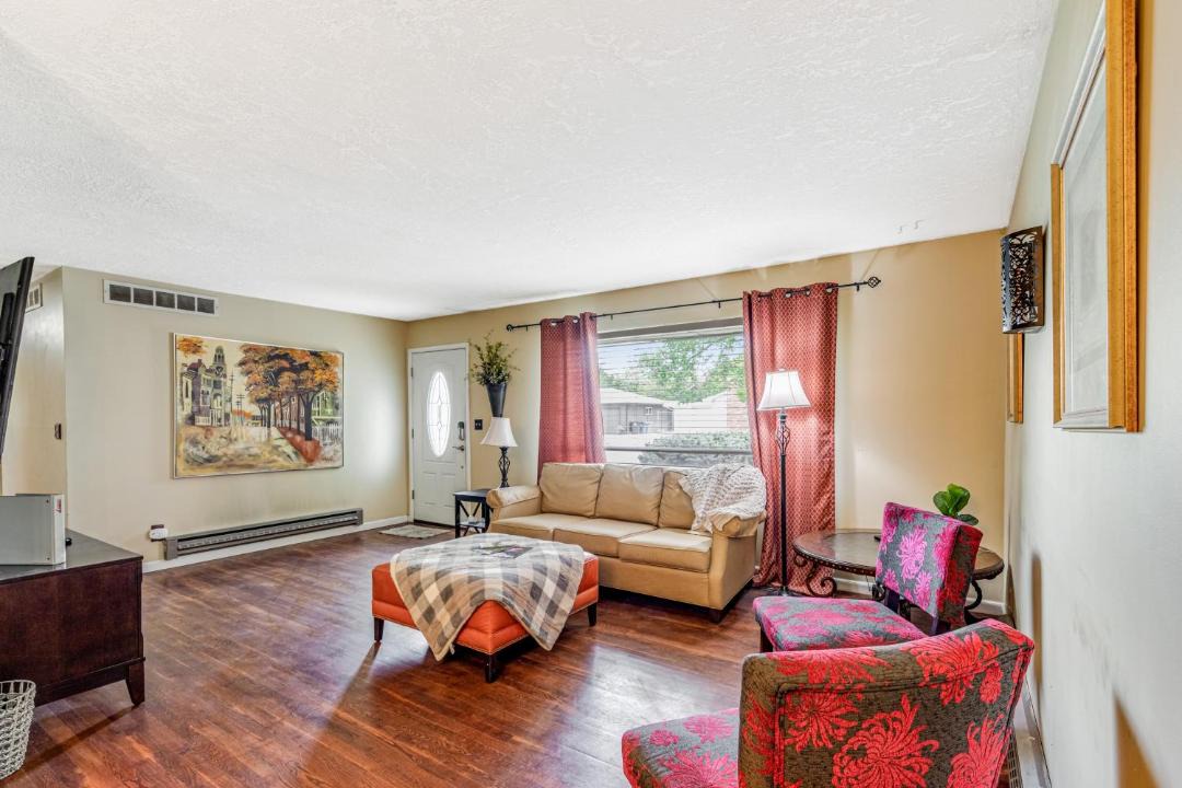 Photo of Livingroom in Hillcrest