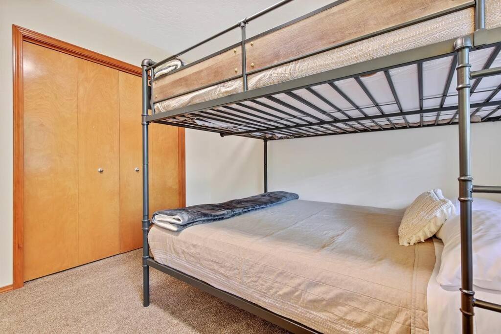 Photo of Bedroom in South Boise Village