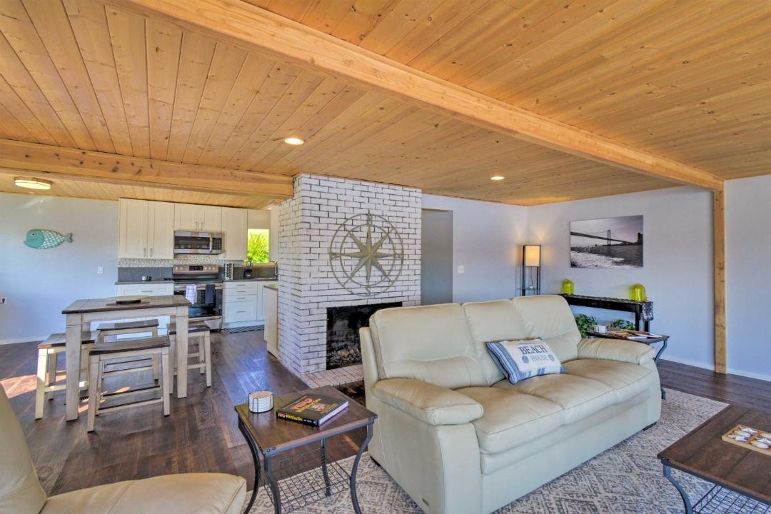 Photo of Livingroom in Gig Harbor