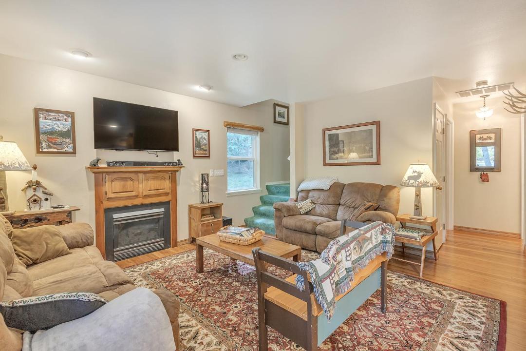 Photo of Livingroom in Enumclaw