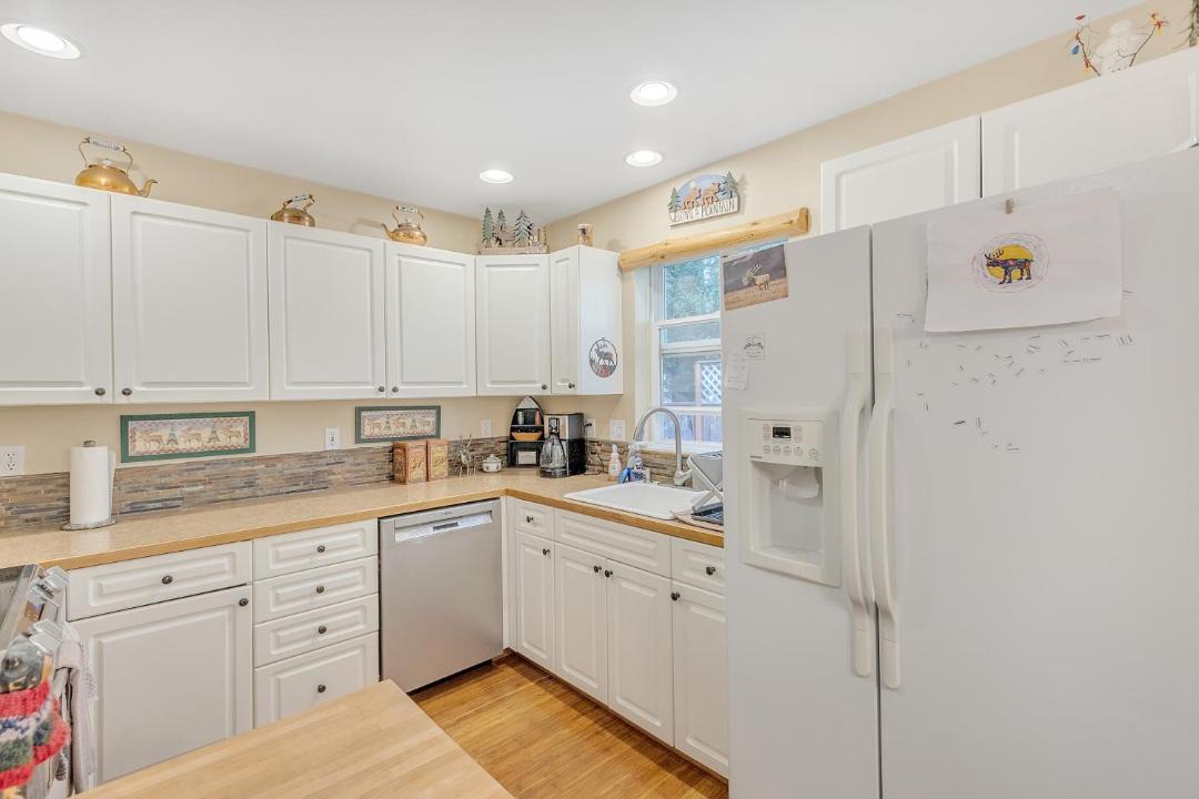 Photo of Kitchen in Enumclaw