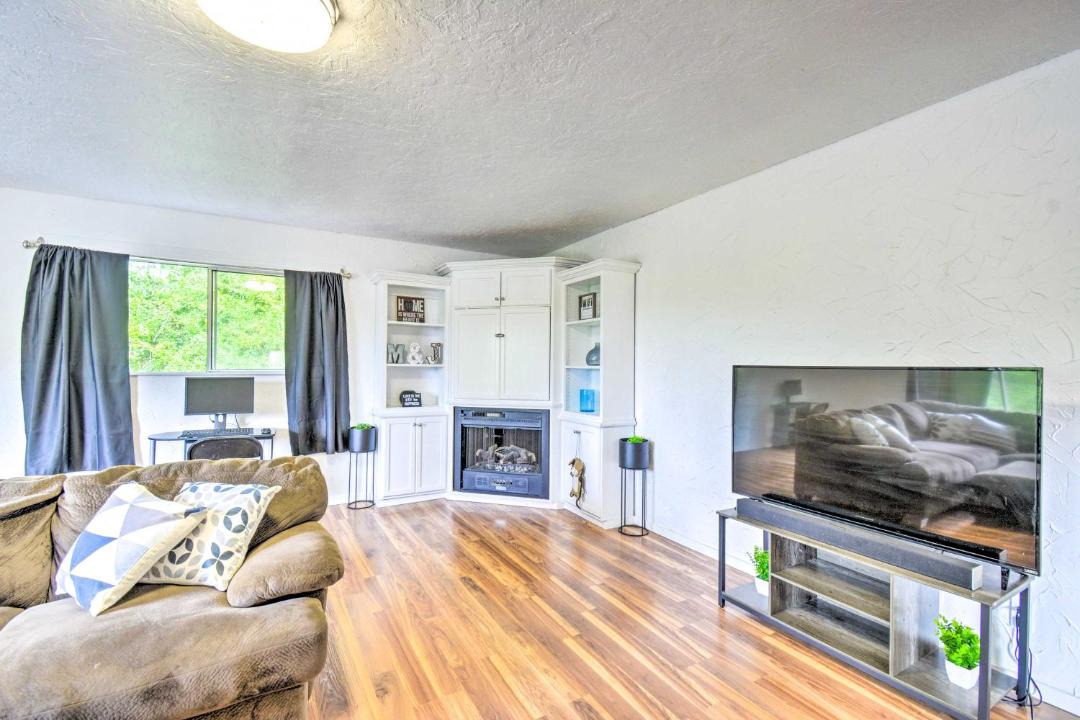 Photo of Livingroom in Bremerton