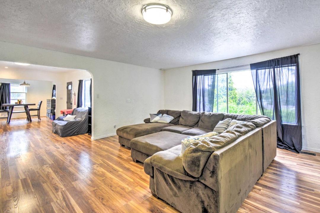 Photo of Livingroom in Bremerton