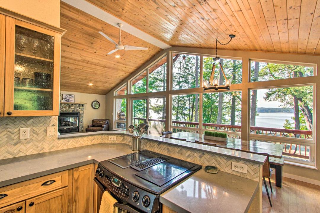 Photo of Kitchen in Anderson Island
