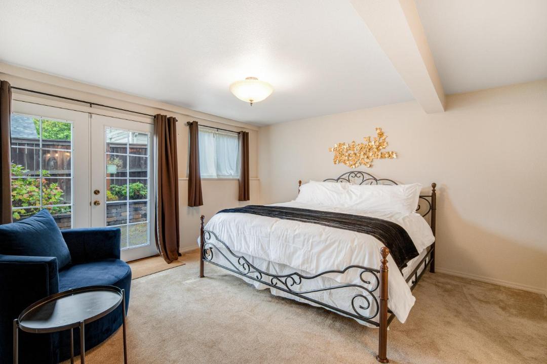 Photo of Bedroom in University Place