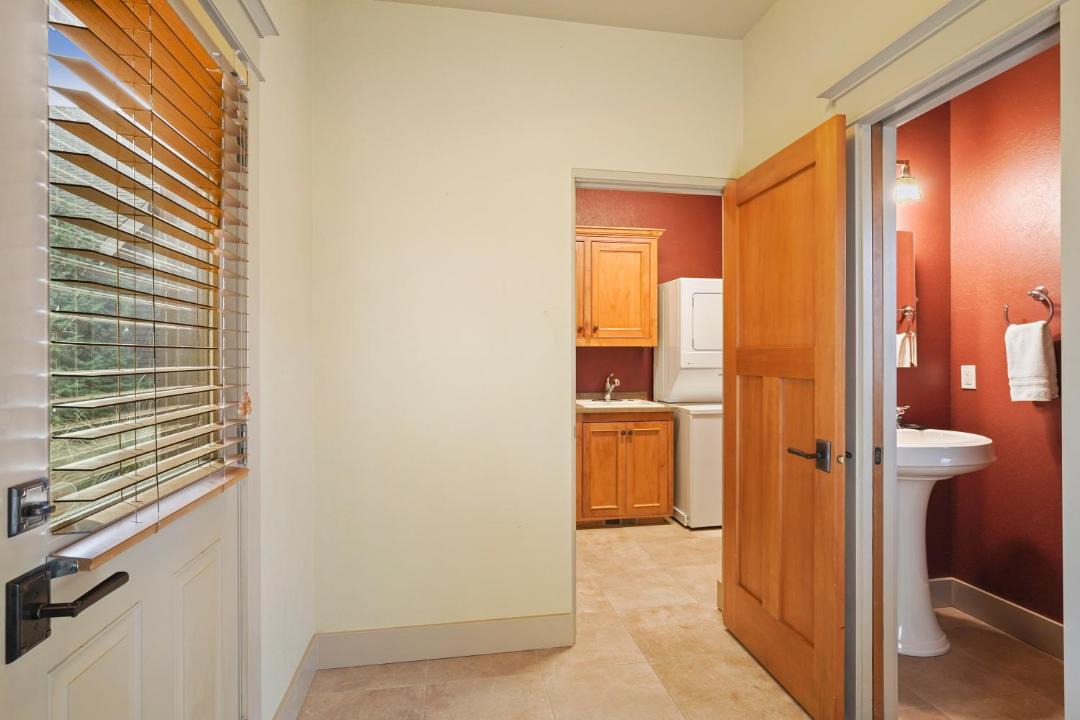 Photo of Bathroom in River Terrace