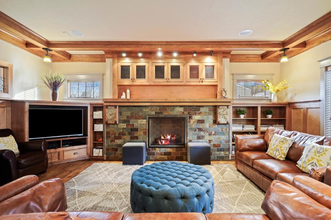 Photo of Livingroom in River Terrace