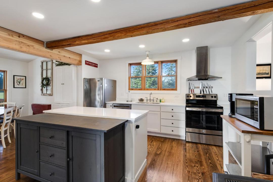 Photo of Kitchen in Coupeville