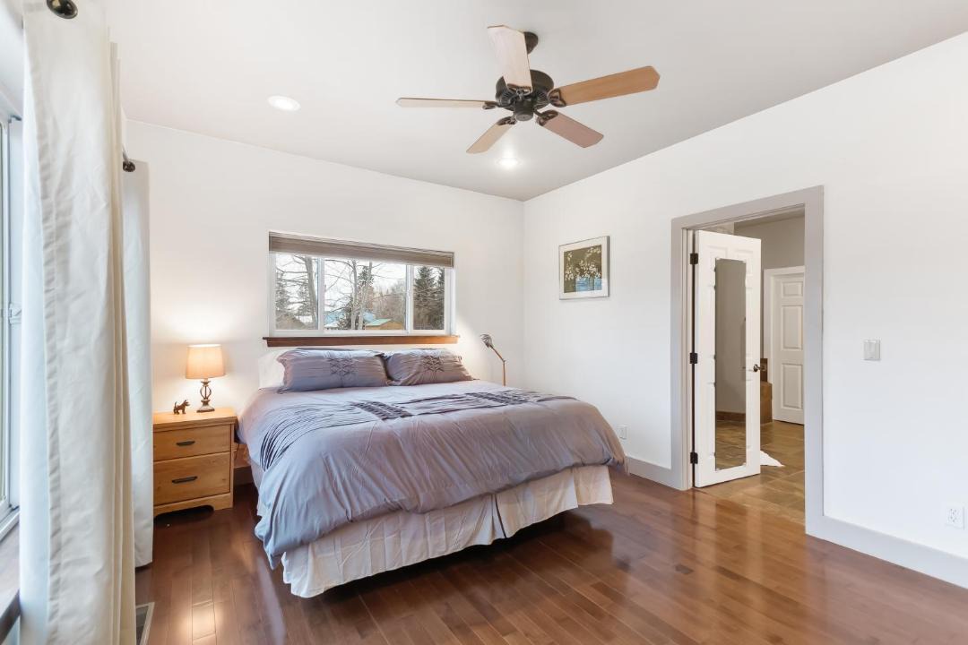 Photo of Bedroom in Laclede