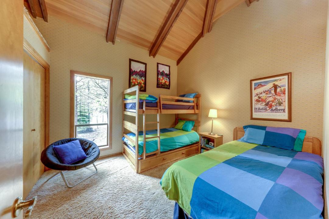 Photo of Bedroom in Black Butte Ranch