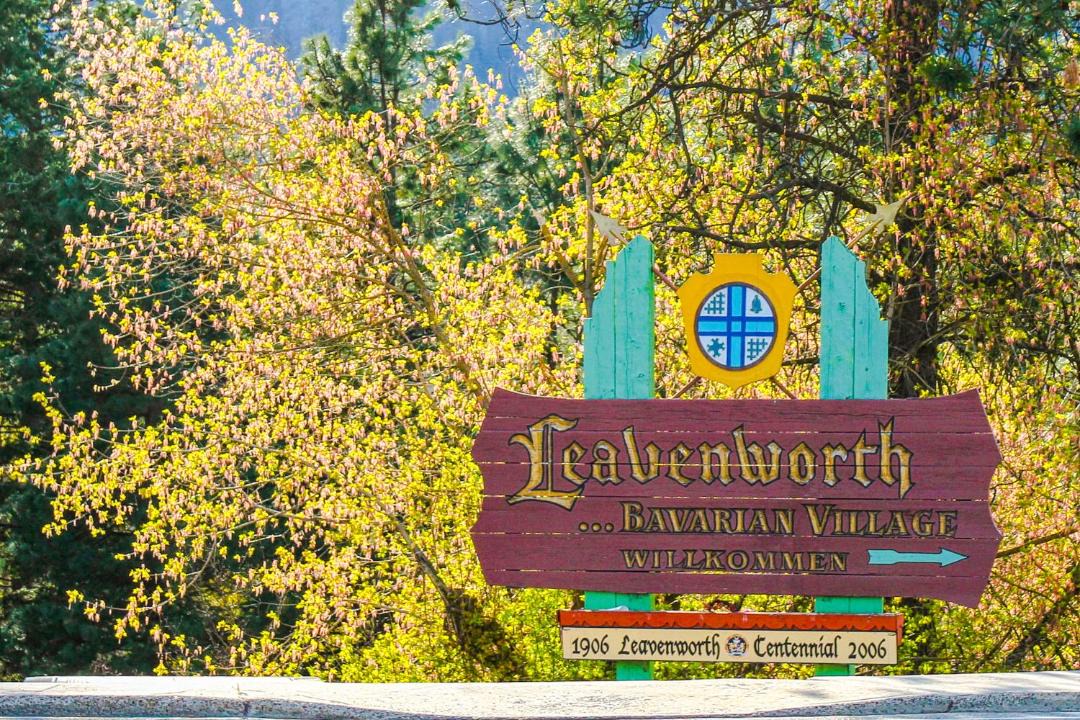 Photo of Others in Downtown Leavenworth