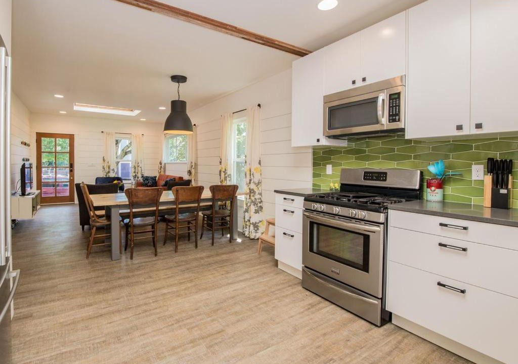 Photo of Kitchen in Mississippi District