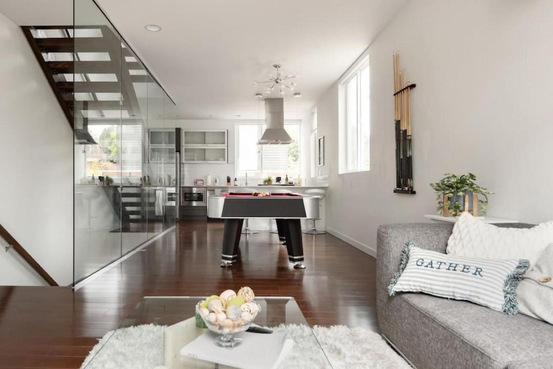 Photo of Livingroom in Squire Park