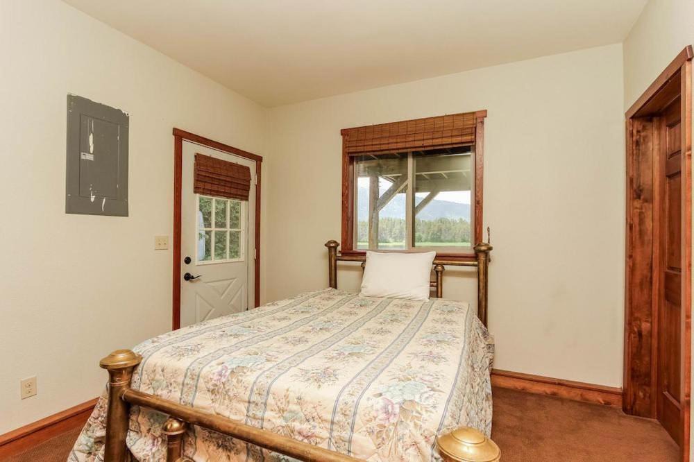 Photo of Bedroom in Donnelly