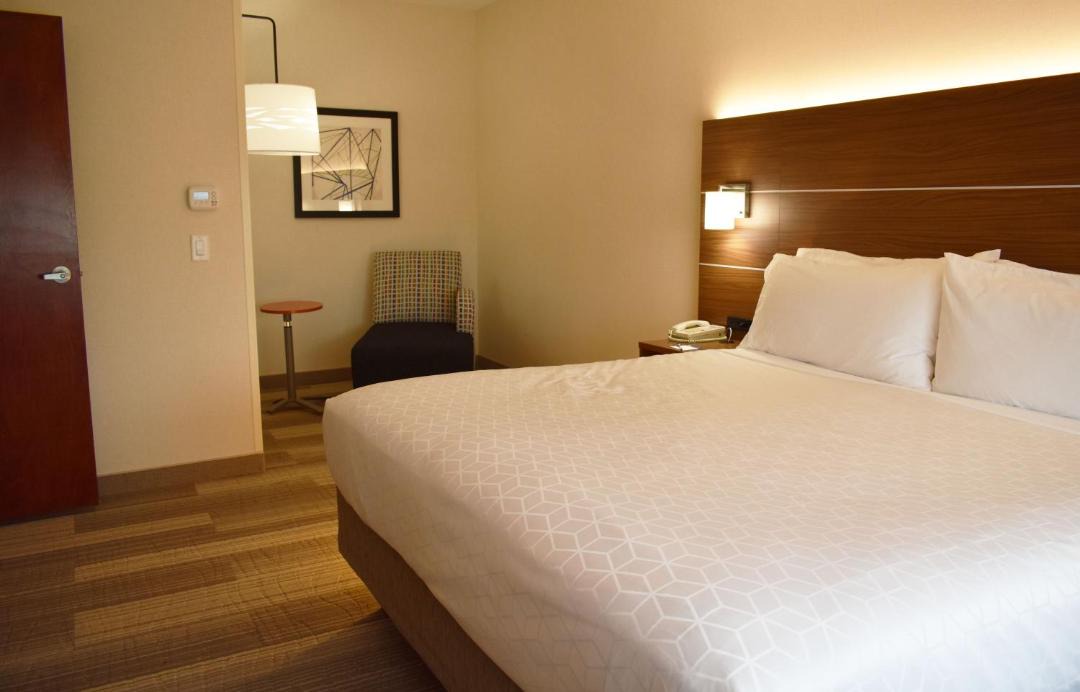 Photo of Bedroom in Albany
